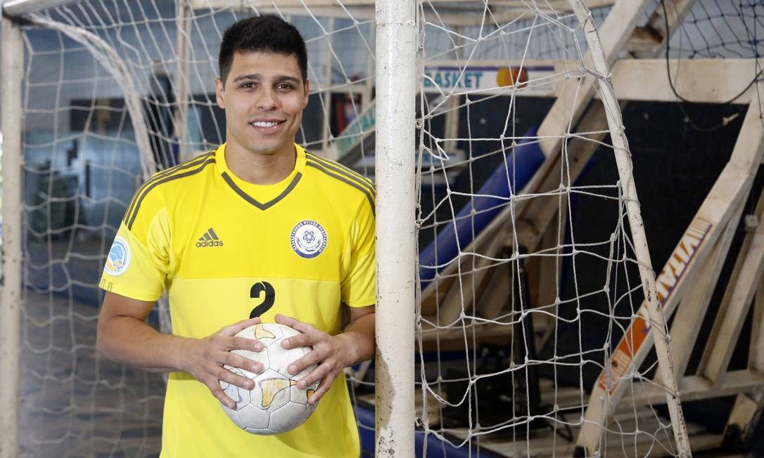 Brasileiro é eleito o melhor goleiro