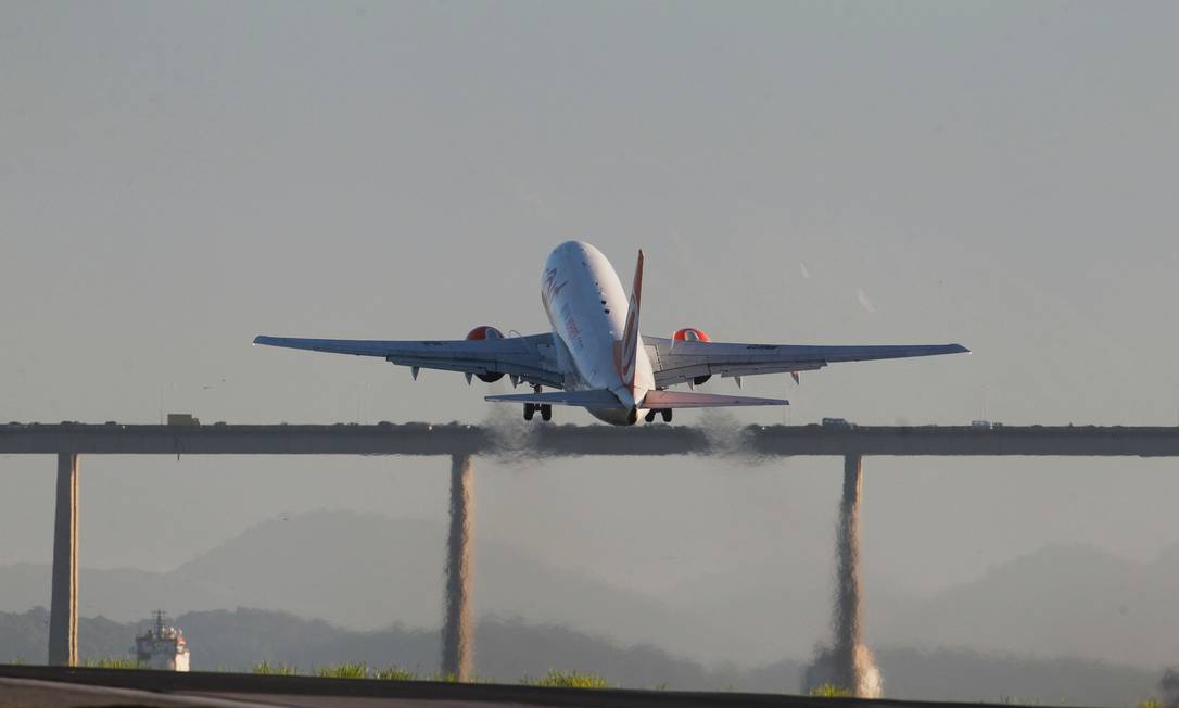 Aéreas pedem tributo zero para aluguel de aviões na Irlanda