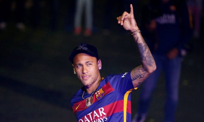 Neymar anuncia renovação com o Barcelona - Jornal O Globo