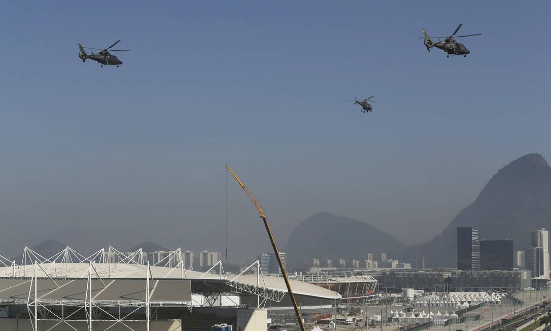 Simulação mostra como caça pode abater avião suspeito durante Jogos -  Jornal O Globo