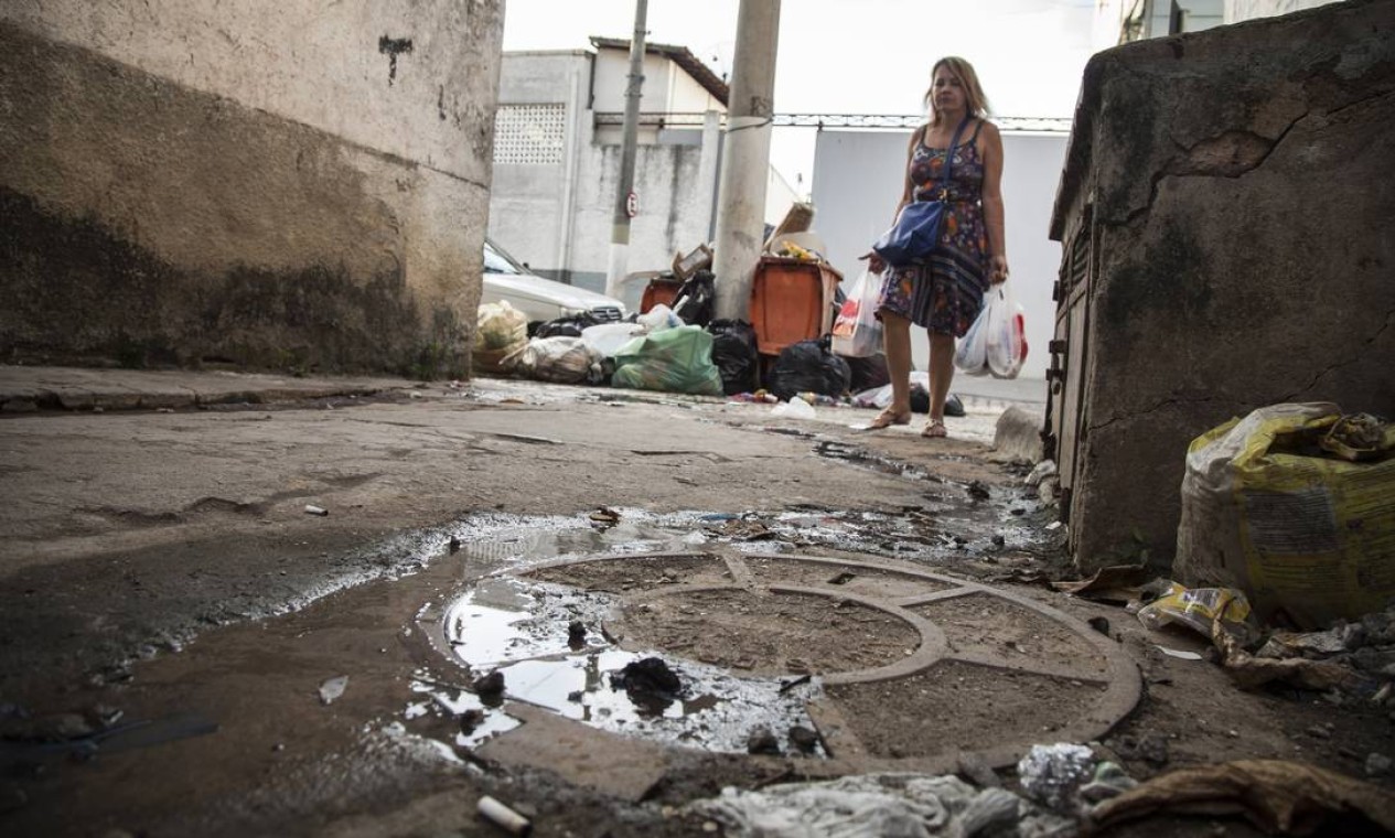 Conceição sofre com abandono da Praça - Jornal A Regiao