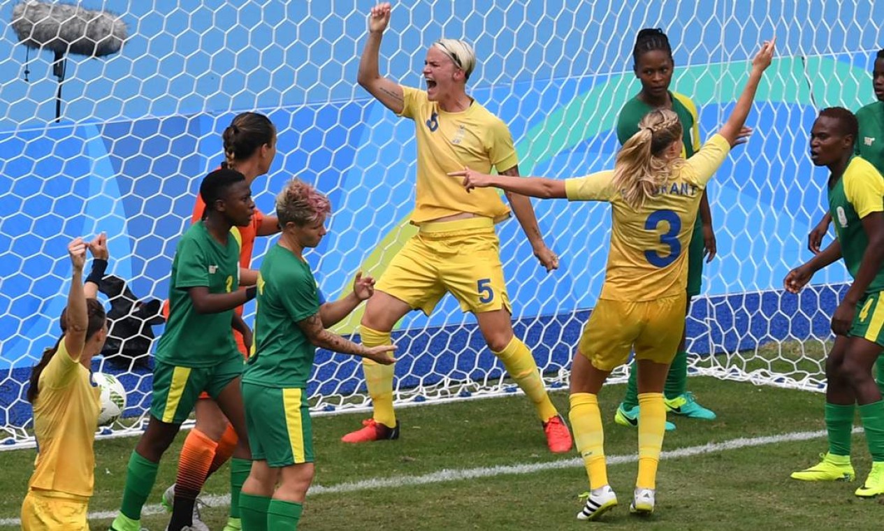 Futebol feminino da Suécia e África do Sul abre disputa por