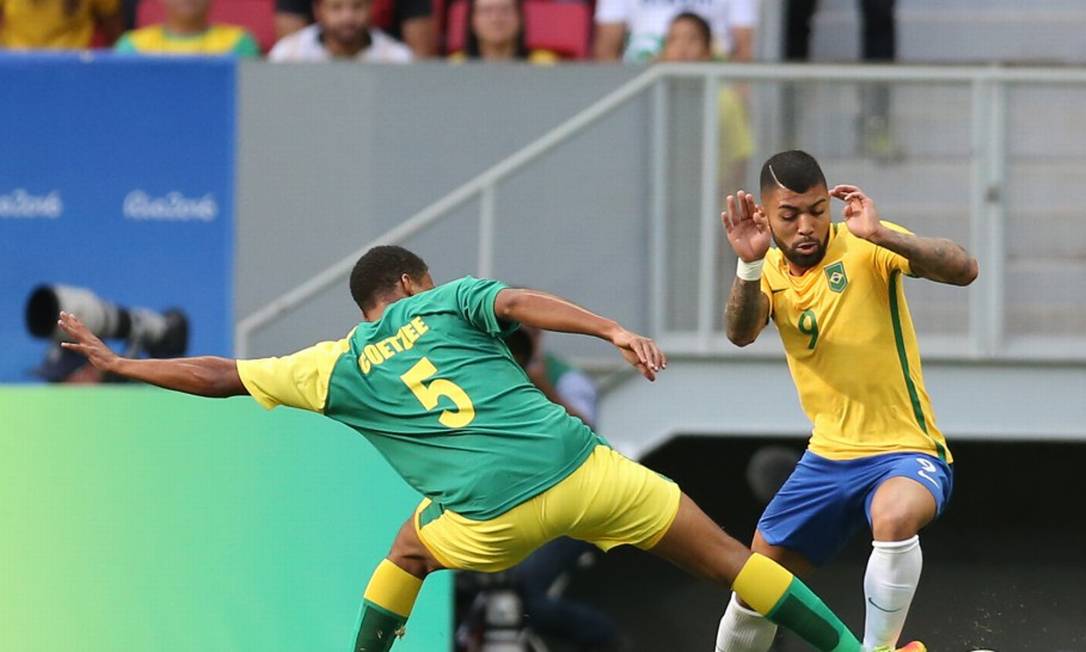 AS ATUAL - Jogo entre Brasil e África termina em 0 a 0, jogo
