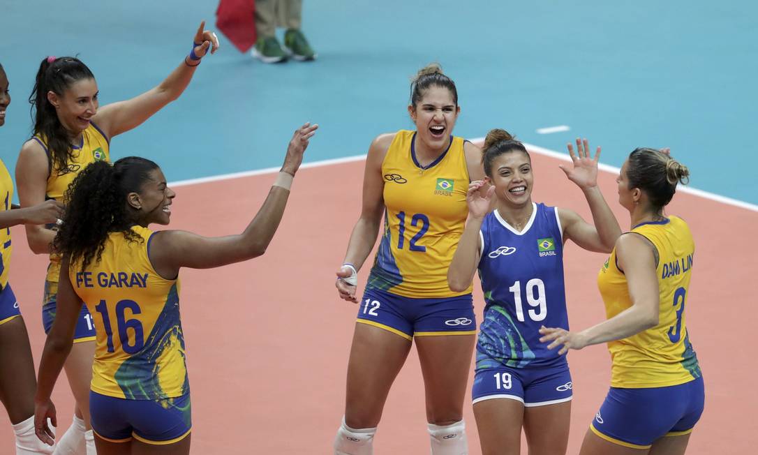 Seleção feminina de vôlei vence a Coreia do Sul por 3 sets a 0