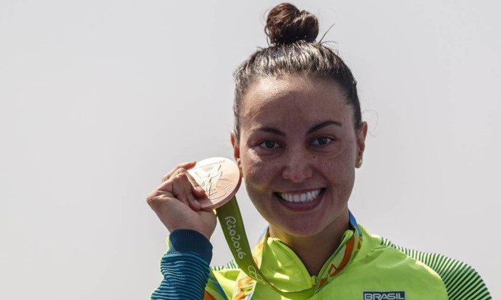 A brasileira Poliana Okimoto, bronze na maratona aquática Foto: Daniel Marenco / Agencia O Globo / Agência O Globo