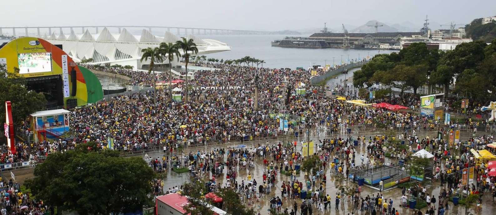 Boulevard Olímpico na Praça Mauá foi um dos sucessos da Olimpíada Foto: Agência O Globo