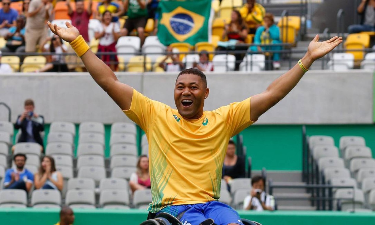 Tênis em cadeira de rodas China x Brasil, Daniel rodrigues comemora a sua vitória Foto: Pablo Jacob / Agência O Globo