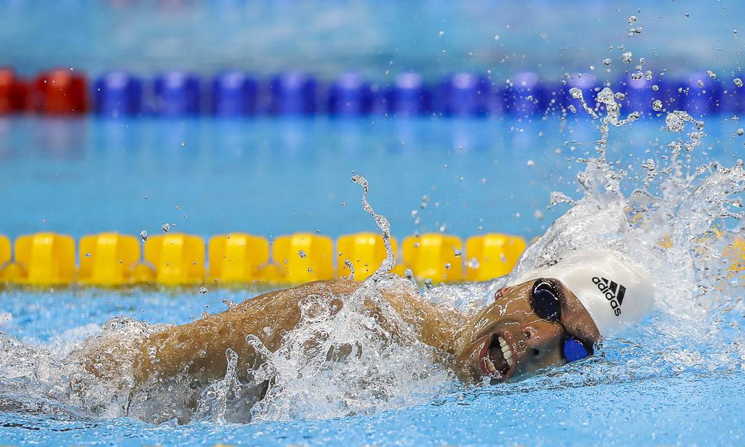 Daniel Dias nada forte na prova que levou o ouro nos 100m livre Foto: Guilherme Leporace / Agência O Globo