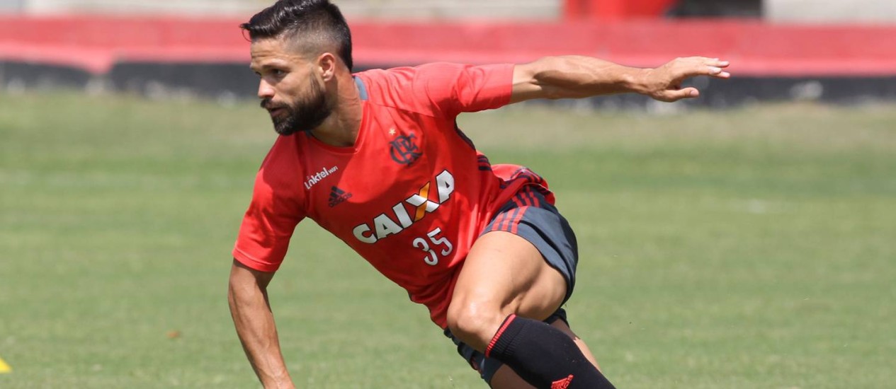Diego desfalca o Flamengo e Geuvânio pode ganhar chance