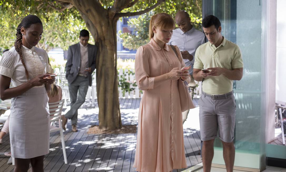 Black Mirror: Fãs ameaçam cancelar Netflix por causa de episódio