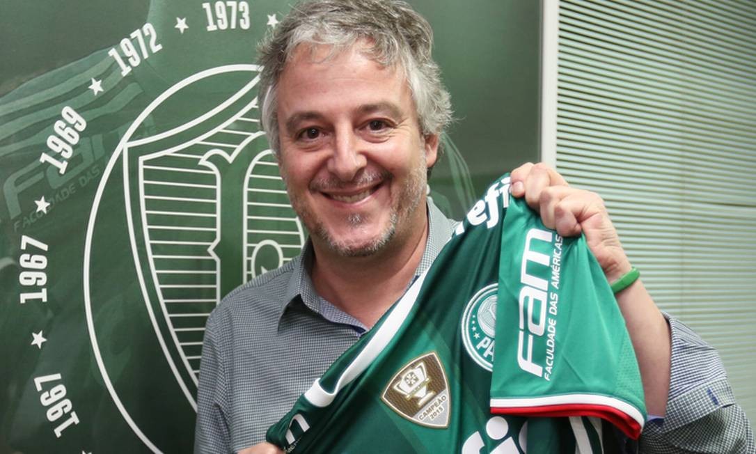 Paulo Nobre parabeniza Abel e jogadores após eliminação no Mundial: “Não sejamos ingratos”