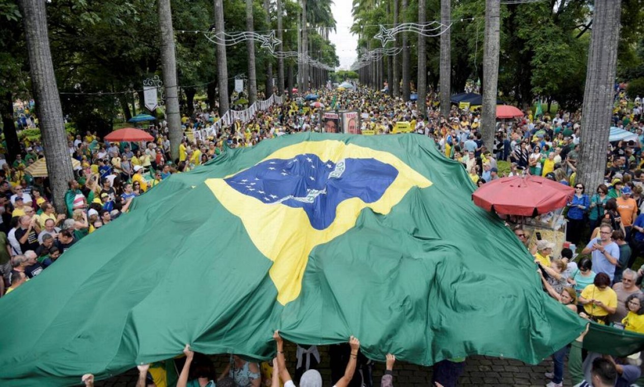 Em Belo Horizonte também houve manifestação Foto: WASHINGTON ALVES / REUTERS