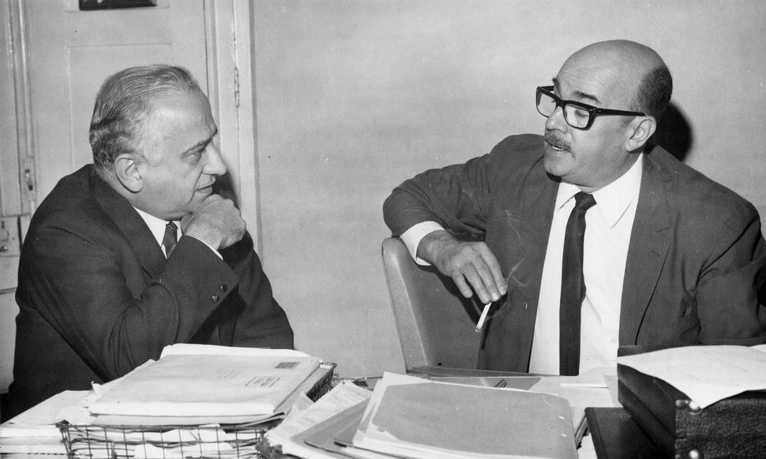 
Otto Lara Resende e Murilo Rubião na redação do Suplemento Literário de Minas Gerais, 23 de julho de 1970
Foto: Arquivo da Imprensa Oficial de Minas Gerais 