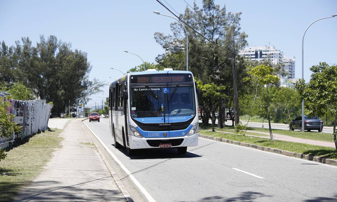 Prefeitura cria regras para estacionamento de ônibus de turismo na Barra da  Tijuca e no Recreio; saiba quais são