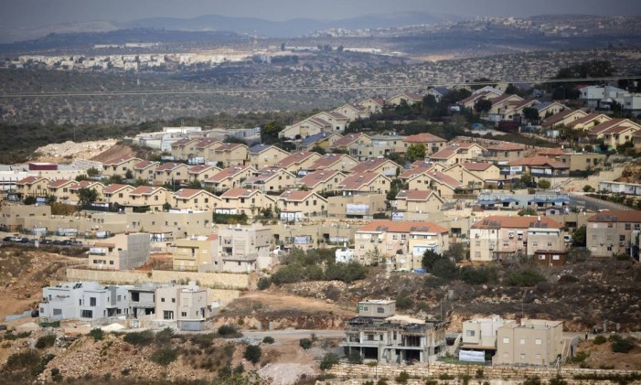 
Vista aérea do assentamento israelense de Revava, perto da cidade de Nablus, na Cisjordânia
Foto: Majdi Mohammed / AP