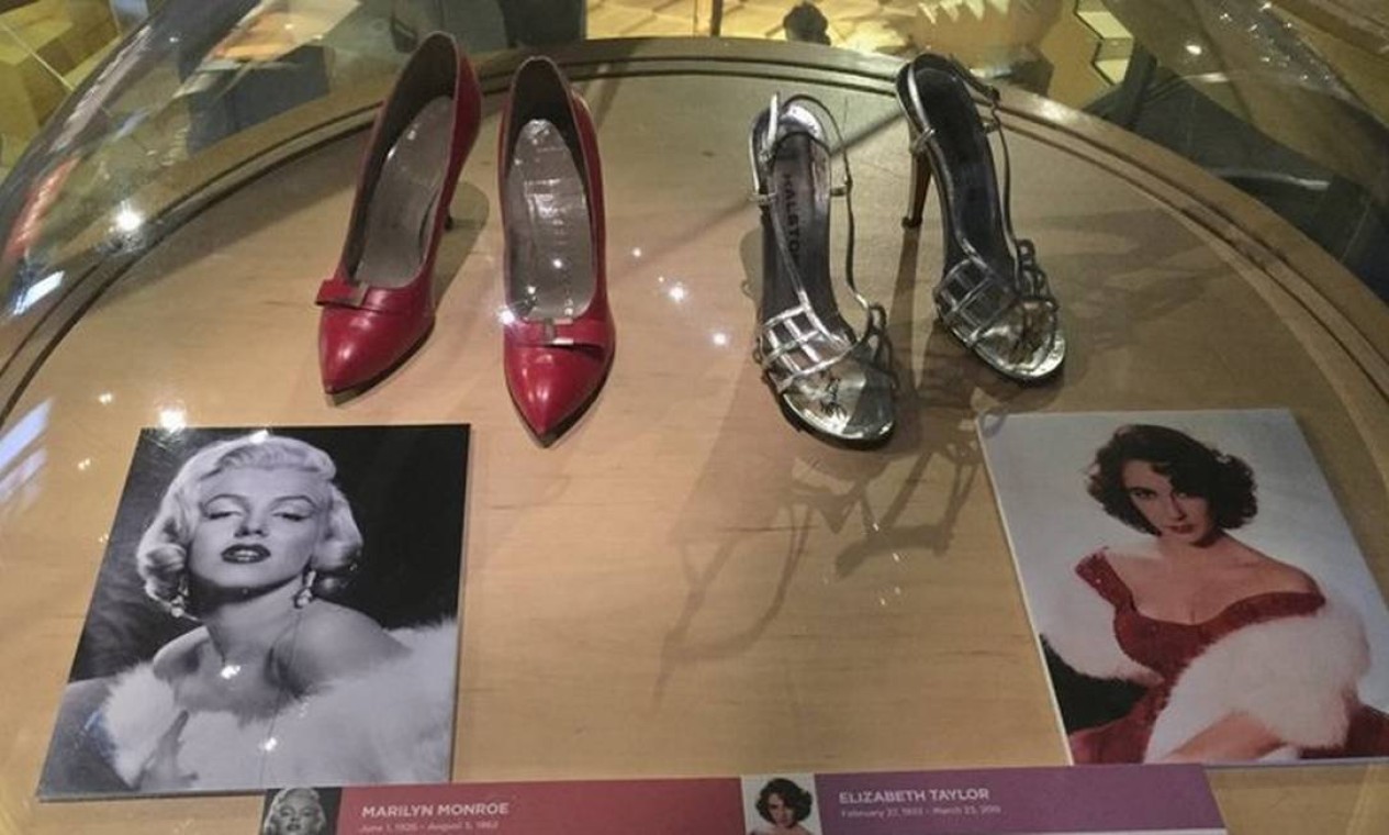 Sapatos de Marilyn Monroe e Elizabeth Taylor estão entre os expostos no Bata Shoes, museu dedicado aos calçados, um dos destaques de Toronto Foto: Marta Beck / O Globo
