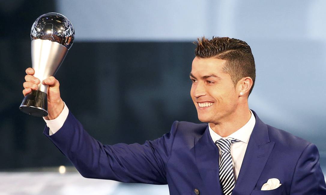 Cristiano Ronaldo vence prêmio da Fifa de melhor jogador do mundo