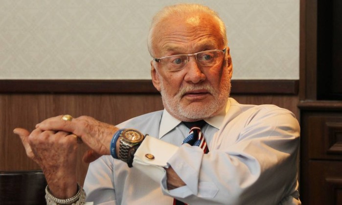 9699360_SOC-Sao-Paulo-SP-24-11-2014Omega-Watches-cronometrista-oficial-dos-Jogos-Olimpicos-tr.jpg