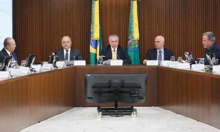 O presidente Michel Temer participa de reunião com órgãos de segurança Foto: Beto Barata/Divulgação