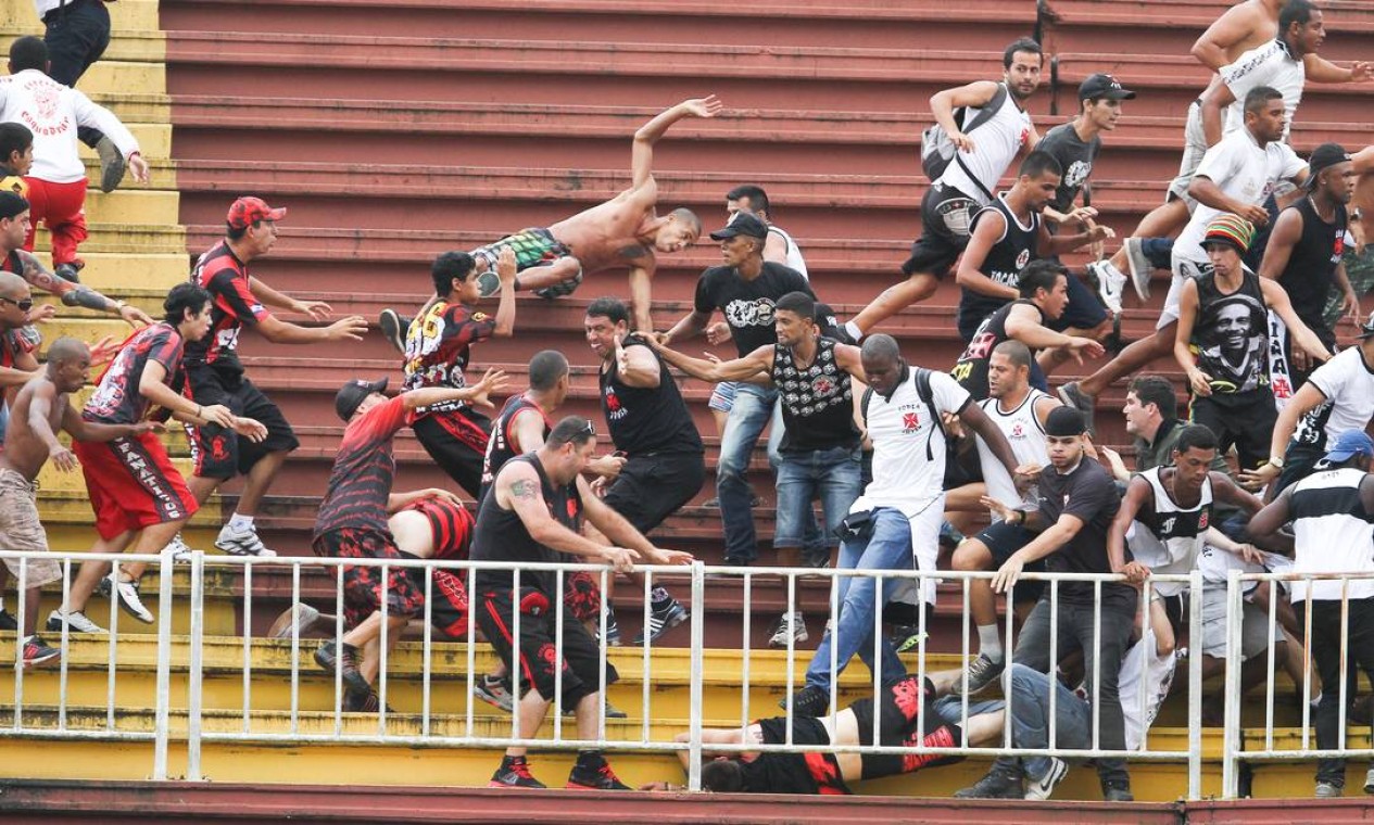 MP quer torcida única nos estádios de Curitiba para todos os jogos