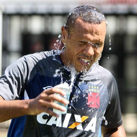 Fluminense e Flamengo decidem a Taça Guanabara no Engenhão 