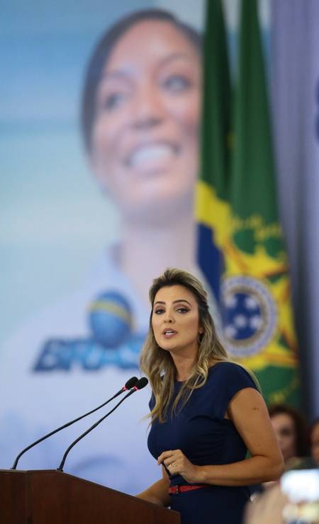 Durante discurso, Marcela Temer salientou a importância do respeito às escolhas das mulheres, citando em especial, "o modo de vida" de cada uma Foto: Jorge William / Agência O Globo