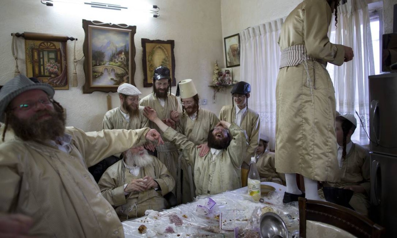 Celebração Do Purim Em Jerusalém Jornal O Globo