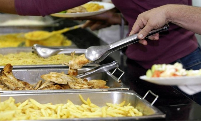 
Preço da refeição fora de casa subiu
Foto: Fabiano Rocha / Agência O Globo
