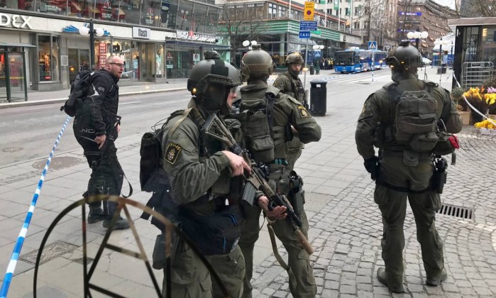 66198234_Sweden27s-police-officers-guard-in-the-central-Stockholm-Sweden-April-7-2017.-REUTERS-Da.jpg