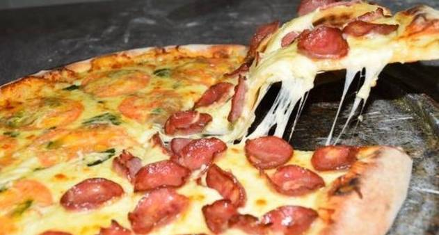 Deu 7.000 pedaços de pizza em congestionamento, mas movimento só