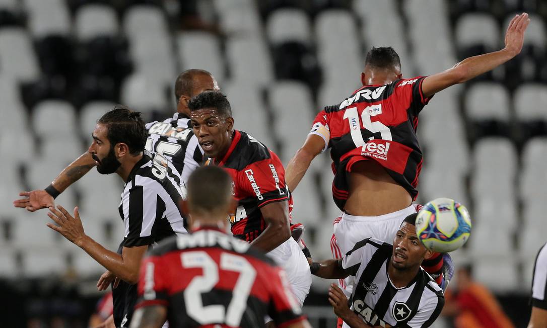 Botafogo e Flamengo se enfrentaram pela Taça Guanabara Foto: Marcelo Theobald / Agência O Globo