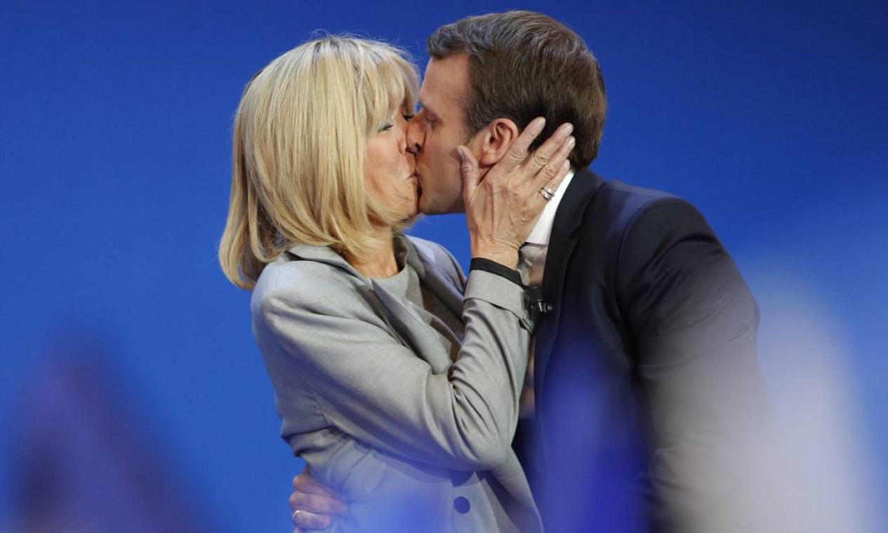 Brigitte Macron, uma possível primeira-dama atuante