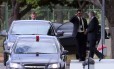 O presidente Michel Temer entra no carro oficial ao deixar o Palácio do Jaburu, em Brasília