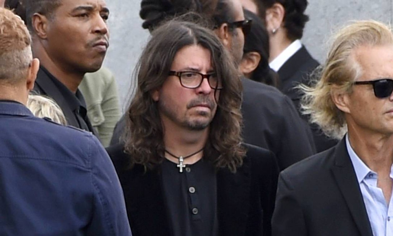 Dave Grohl, do Foo Fighters, também esteve presente, assim como... Foto: Chris Pizzello / AP