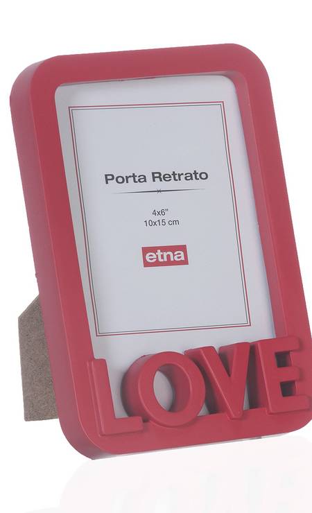 Porta-retrato Love da Etna, R$ 19,99 Foto: Divulgação