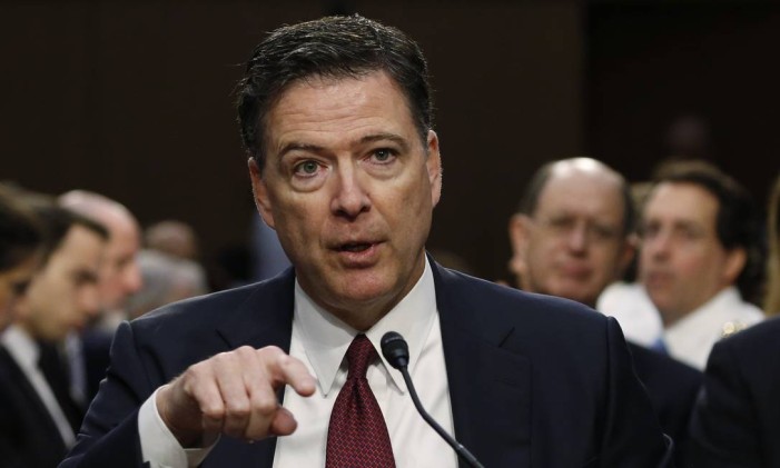 O ex-diretor do FBI James Comey depõe no Senado Foto: JONATHAN ERNST / REUTERS