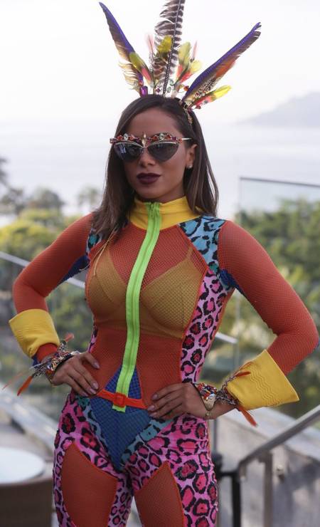 No carnaval, Anitta também é fenômeno com um bloco de rua que sai no centro do Rio Foto: Cléber Júnior / Agência O Globo