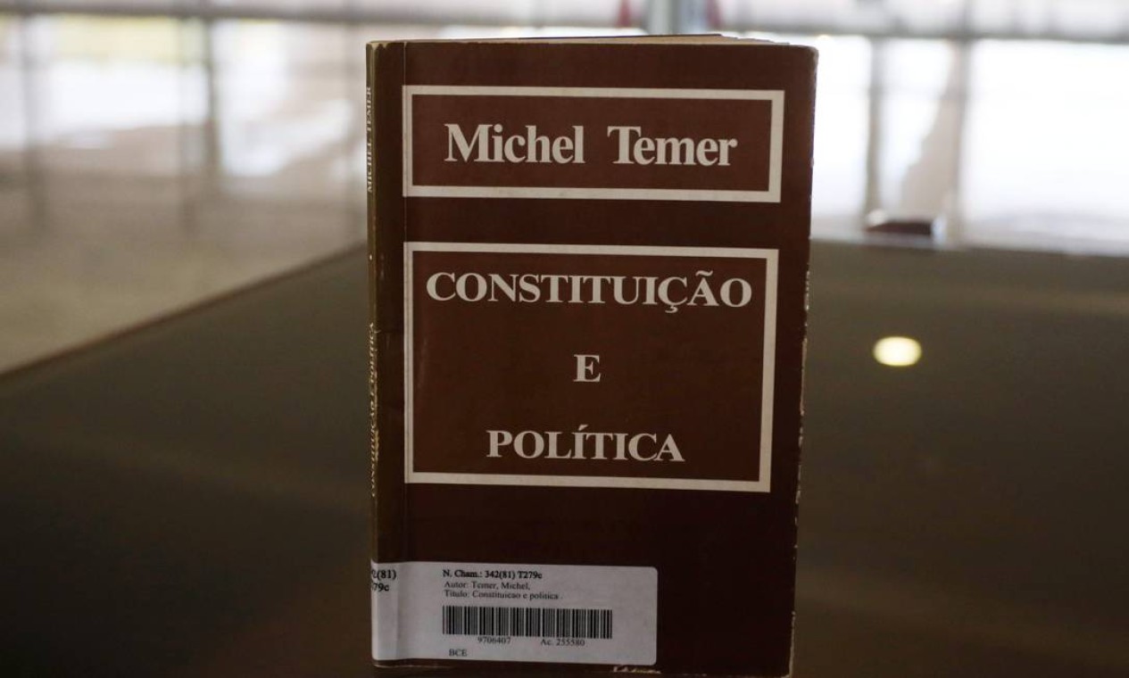 Em Livro De 1994, Temer Defende Propostas Que Hoje Poderiam Ser ...