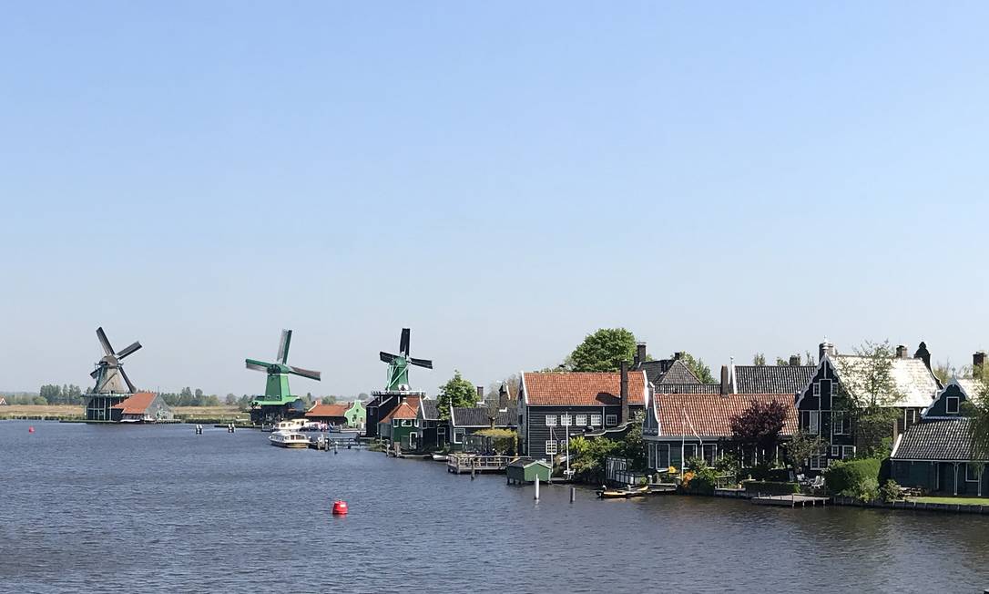 O parque dos moinhos de vento na Holanda