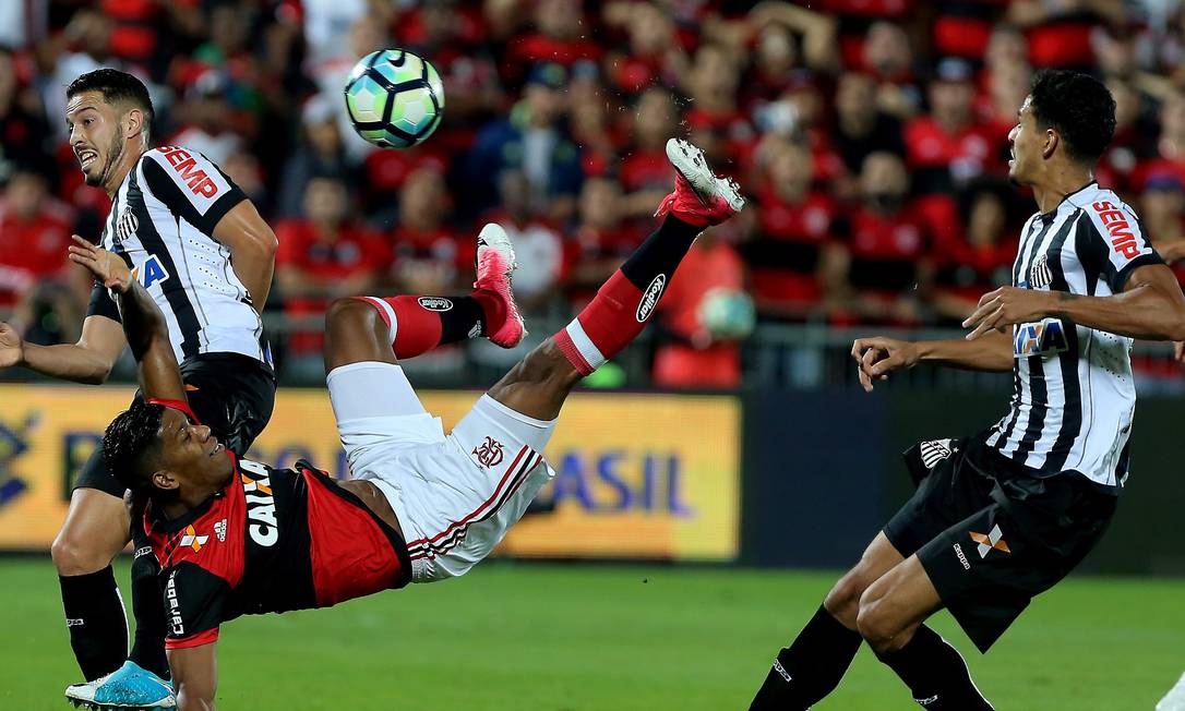 Em casa, Flamengo vence o Santos, pela Copa do Brasil - Jornal O Globo