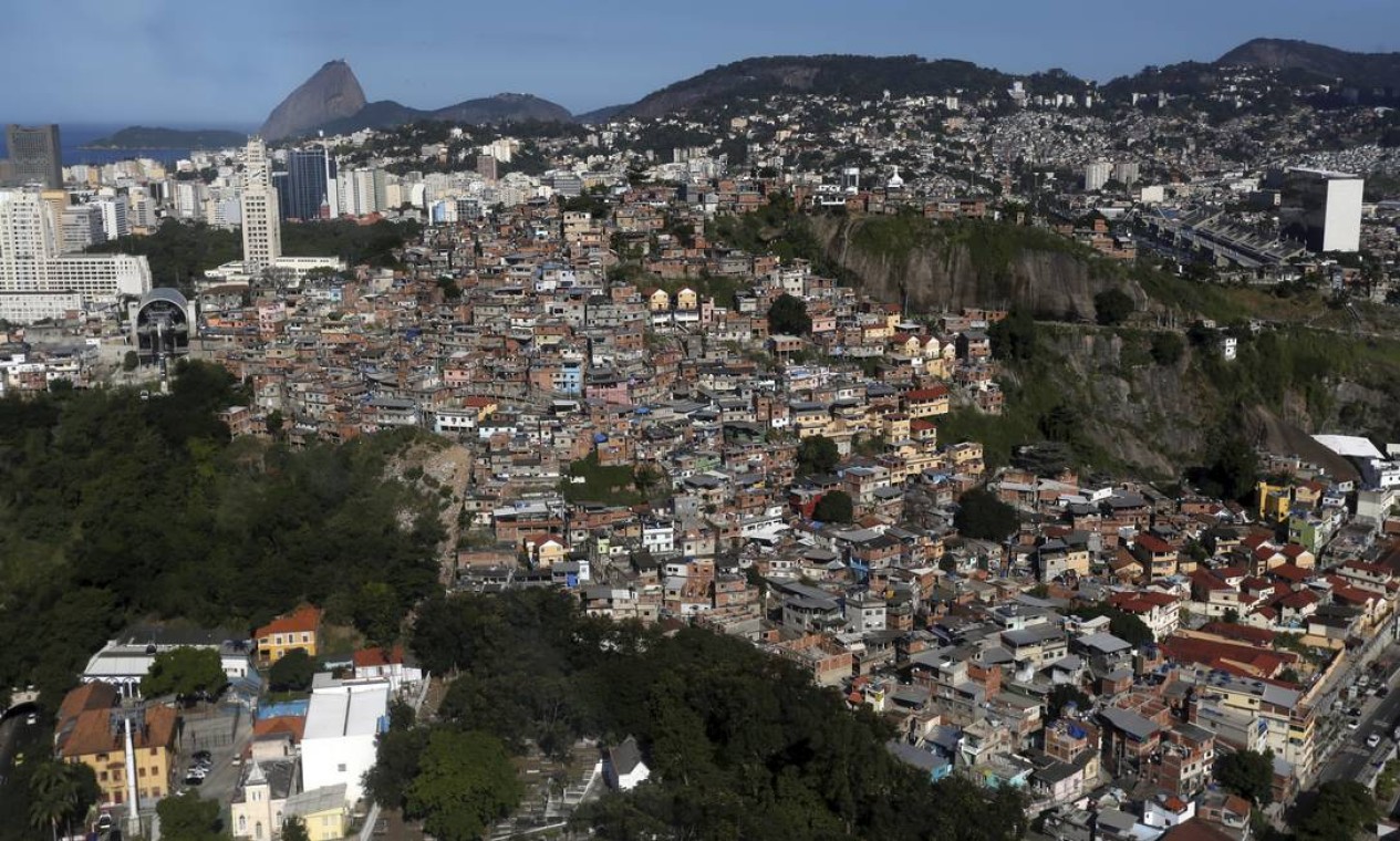 Na Zona Sul, houve crescimento principalmente em Copacabana e Botafogo, na região do Morro dos Cabritos (5,57%) e da Ladeira dos Tabajaras (18,35%) Foto: Custódio Coimbra / Agência O Globo