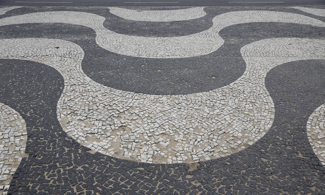 Sabe onde fica essa calçada? - Jornal O Globo