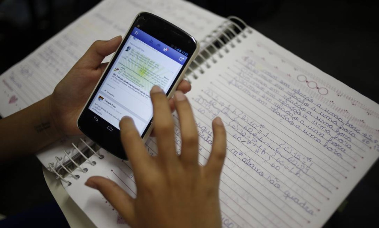 Pesquisa Mostra Que 51% Dos Alunos Já Usaram Celular Para Estudar ...