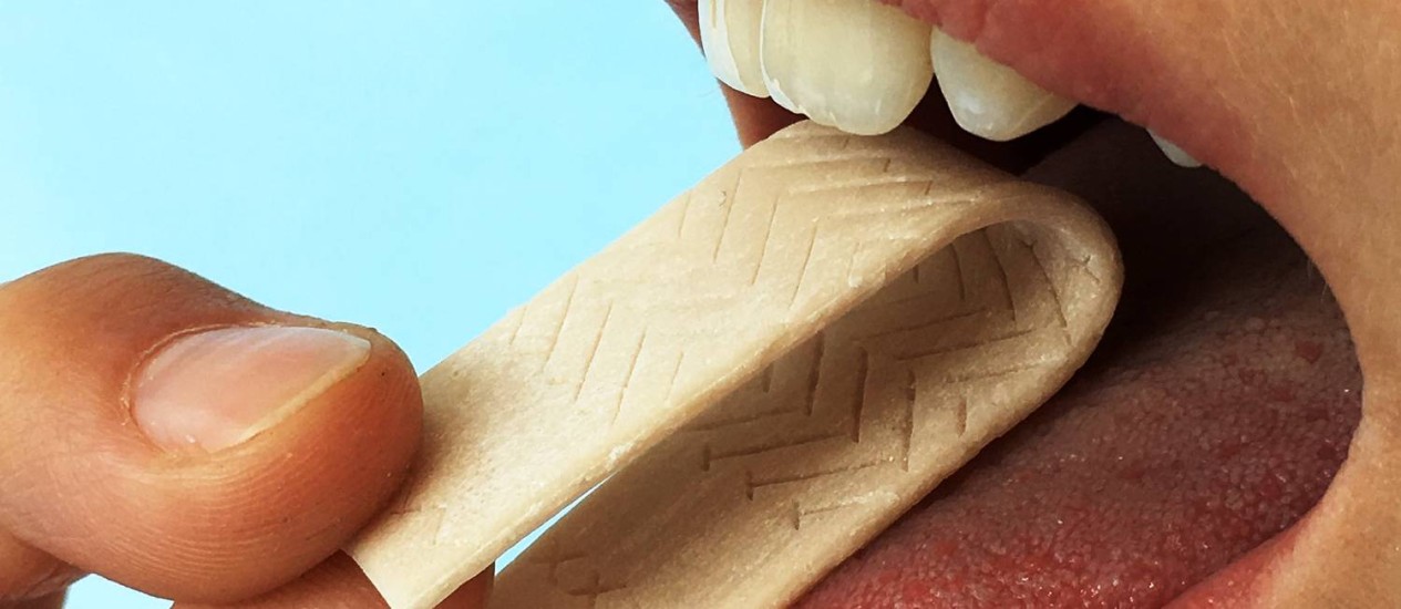 Resultado de imagem para Chiclete pode diagnosticar inflamação de implantes dentários