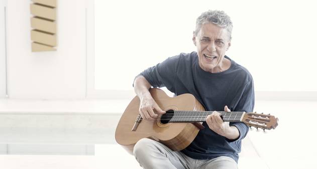 Em As caravanas Chico Buarque critica rejei o da Zona Sul a