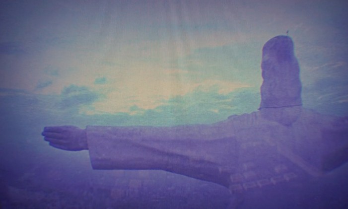 Cristo Rey, de Cali, na abertura de 'Narcos' Foto: Reprodução