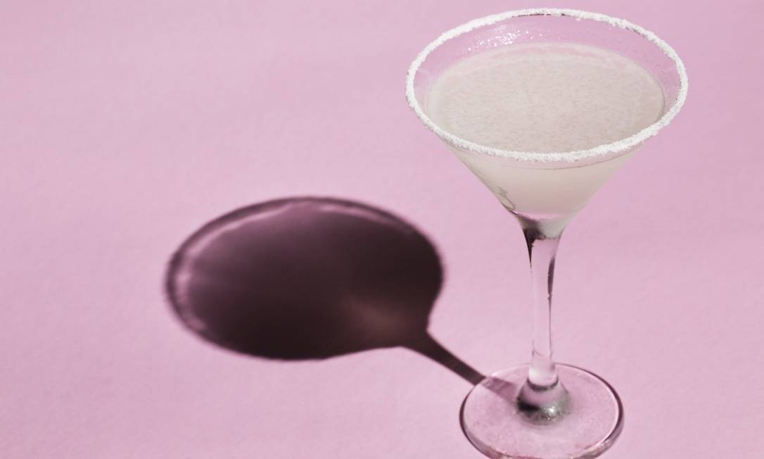 Margarita. tequila, limão e licor de laranja com borda crustada de sal Foto: Mônica Imbuzeiro / Agência O Globo