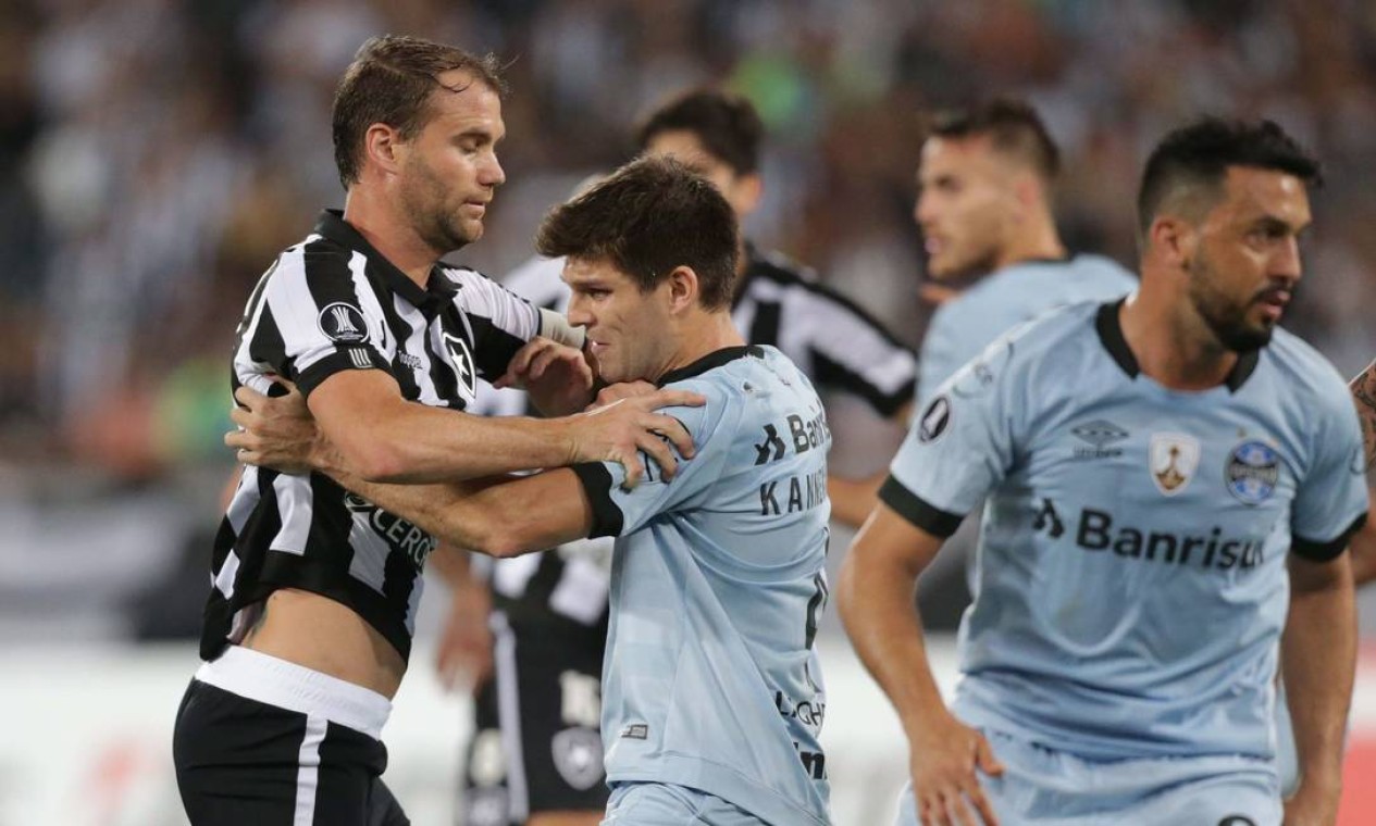 Botafogo e Grêmio ficam no empate sem gols no Nilton Santos - Jornal O ...