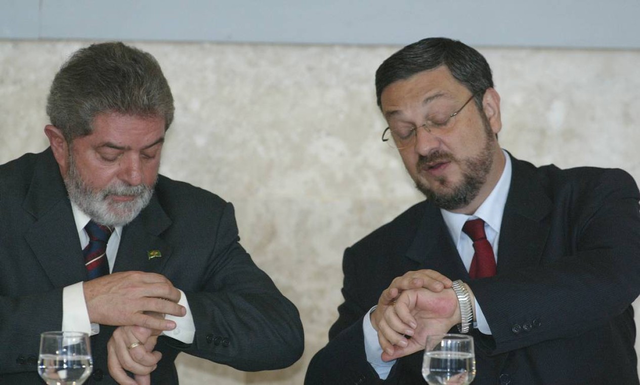 Lula e Palocci durante reunião do Conselho de Desenvolvimento Econômico e Social, em2004 Foto: Roberto Stuckert Filho / 13-5-04