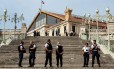 Police secure the area outside the Saint-Charles train station after French soldiers shot an killed a man after he stabbed two women to death at the main train station in Marseille, France, October 1, 2017. REUTERS/Jean-Paul Pelissier Foto: JEAN-PAUL PELISSIER / REUTERS